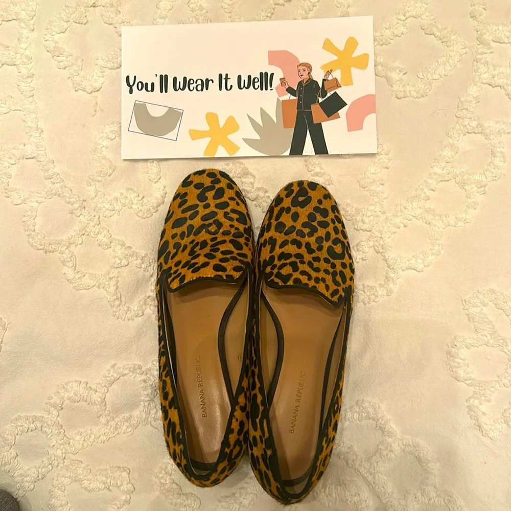 Banana Republic leopard pumps, size 8. - Picture 1 of 4